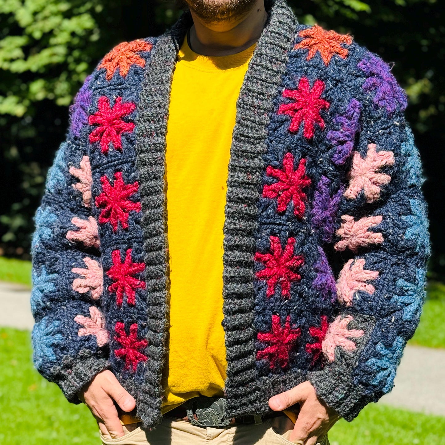 Granny Square Jacket Mosaic Bloom in English
